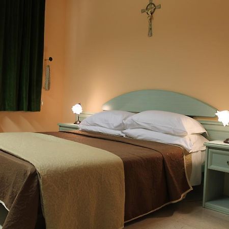 Villa Pinto Lucera Bagian luar foto