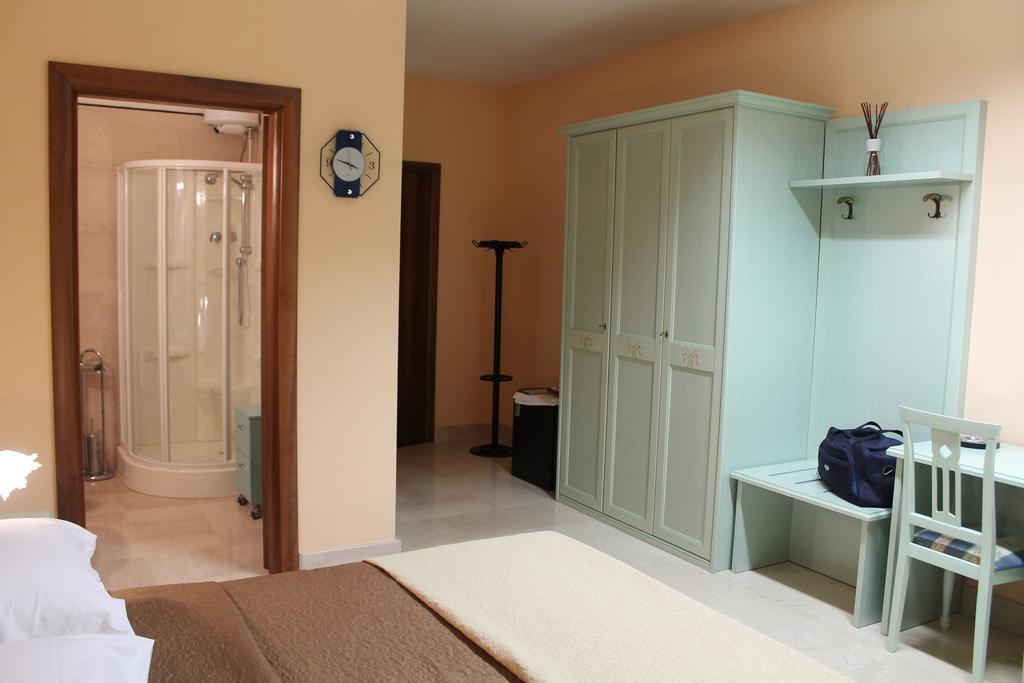 Villa Pinto Lucera Bagian luar foto