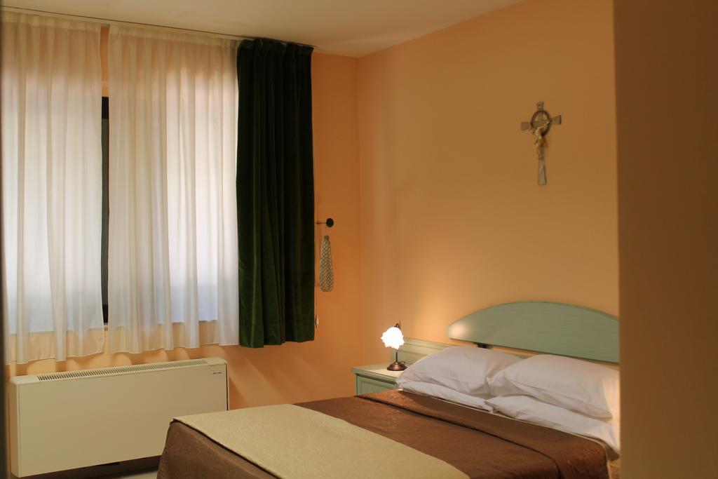 Villa Pinto Lucera Bagian luar foto